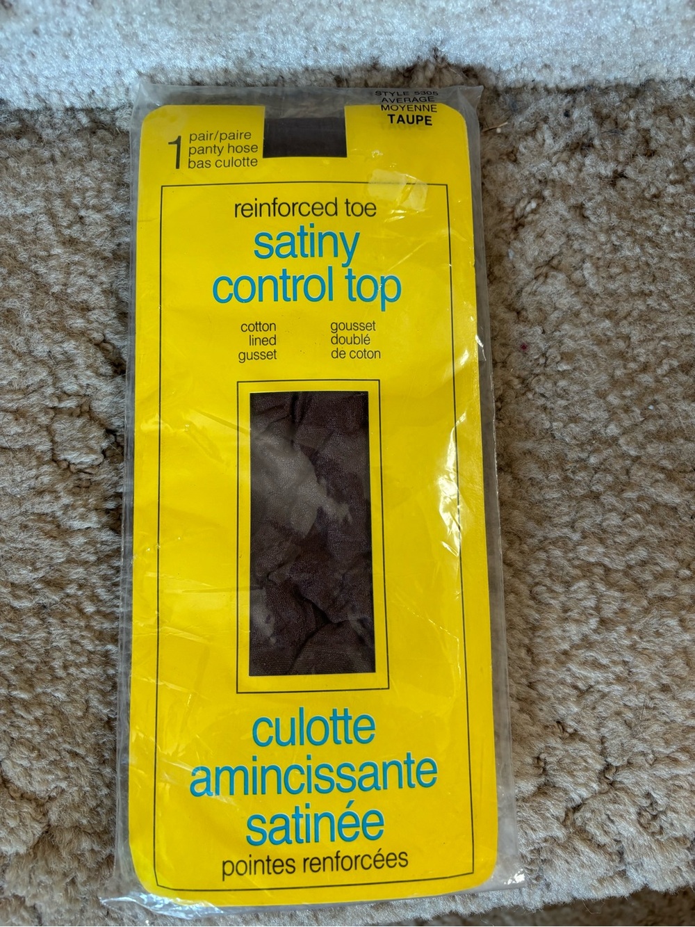SATINY CONTROL TOP PANTYHOSE